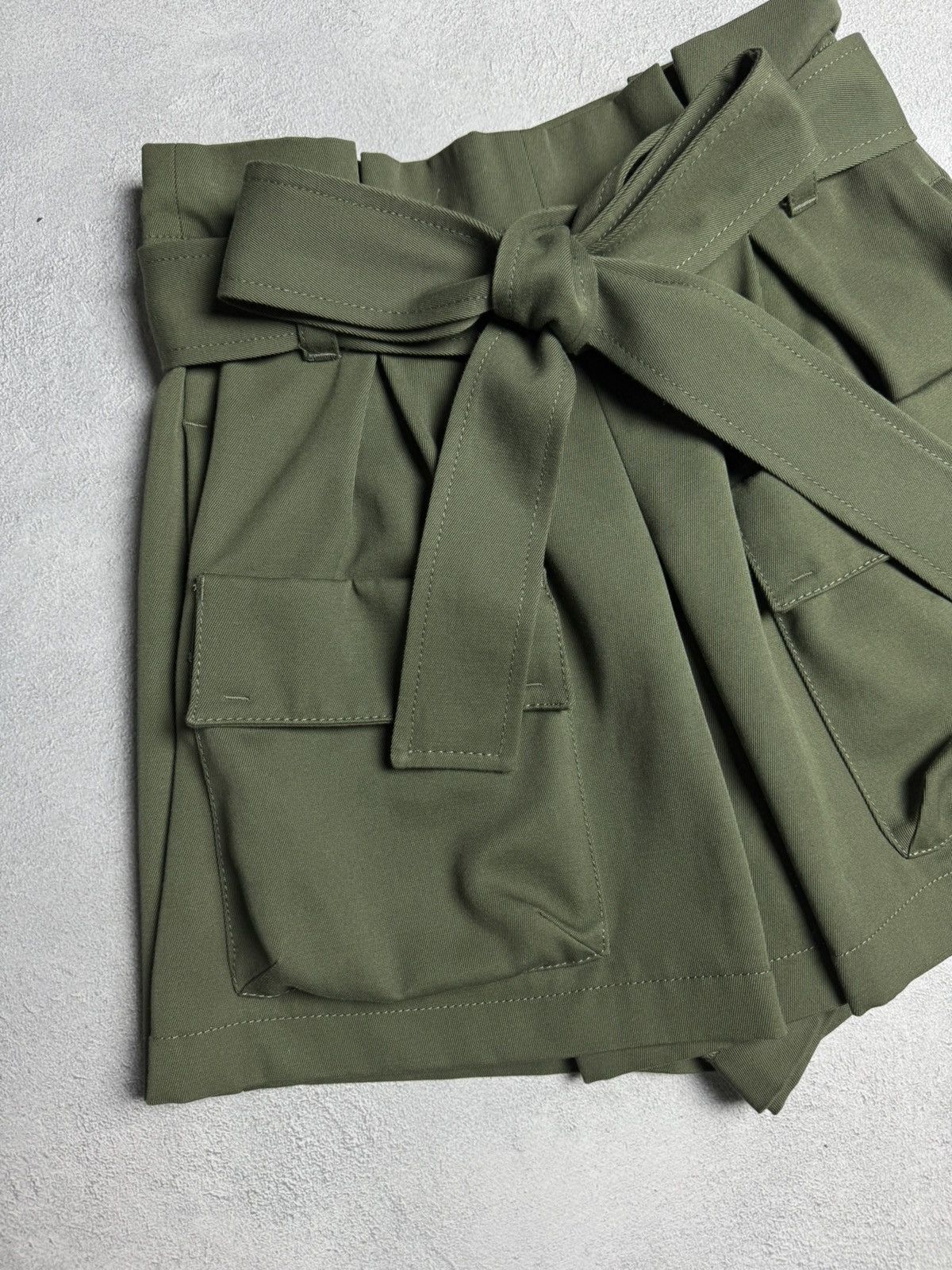 RED Valentino RED Valentino Cotton Wool Cargo Shorts size 36 Size 26" / US 2 / IT 38 - 4 Thumbnail