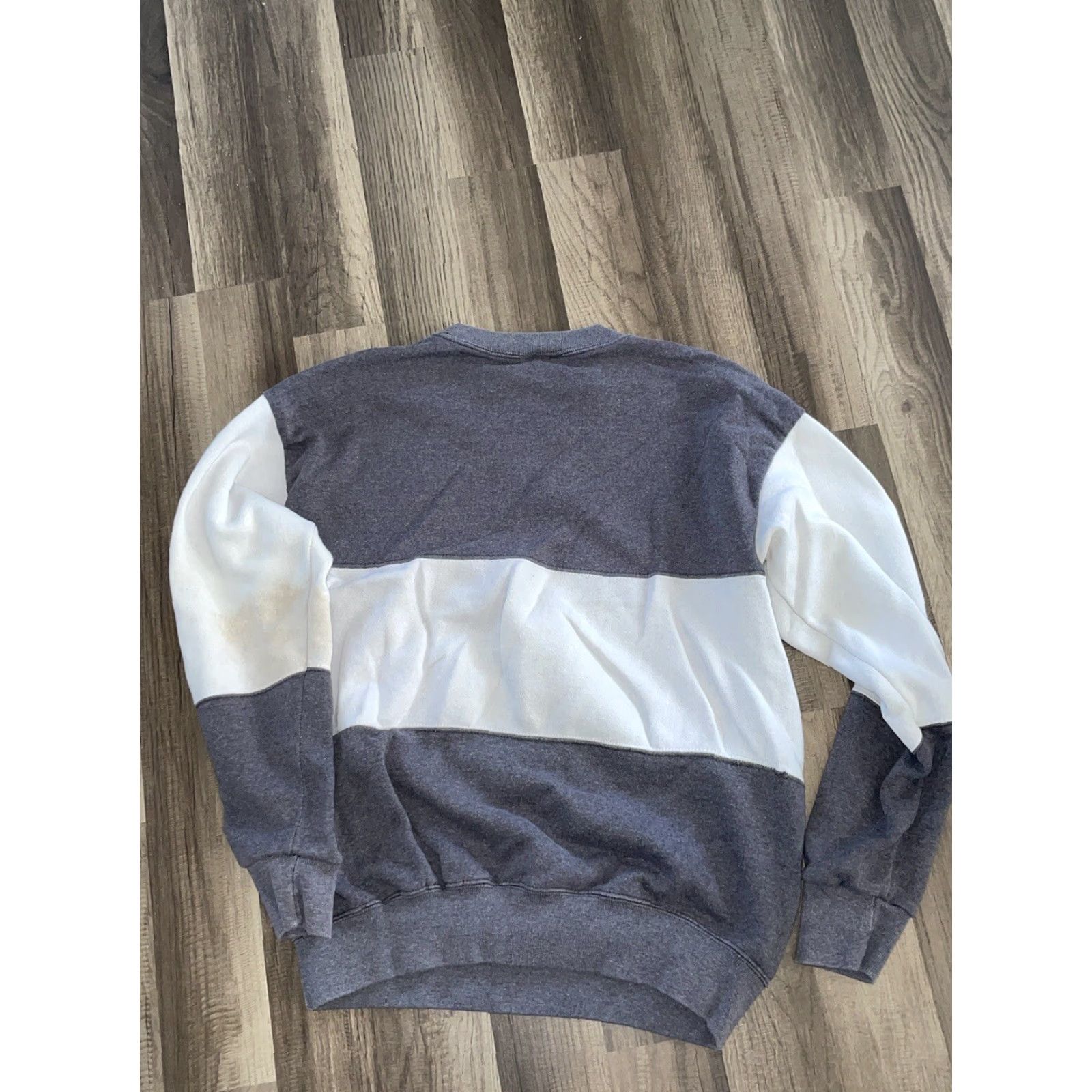 Vintage Vintage Santee Striped Pullover XL Gray Sweatshirt User: Vintage Santee Striped Pullover XL Gray Sweatshirt Size US XL / EU 56 / 4 - 3 Thumbnail