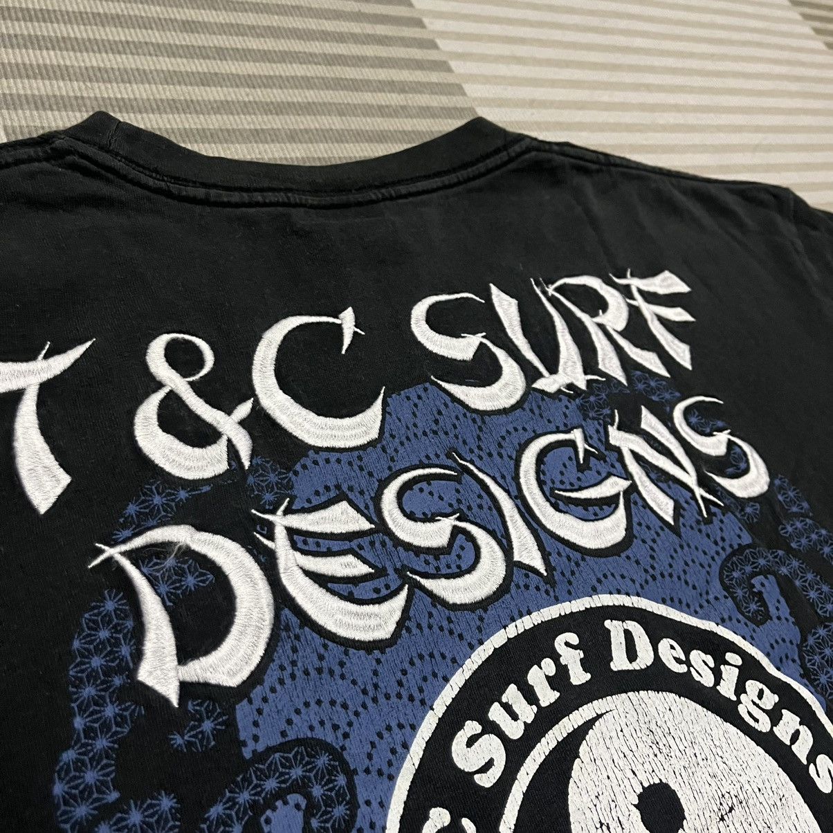 Vintage T&C Surf Designs Embroidery Back-heat Spell y2k Tshirt Size US XL / EU 56 / 4 - 5 Thumbnail