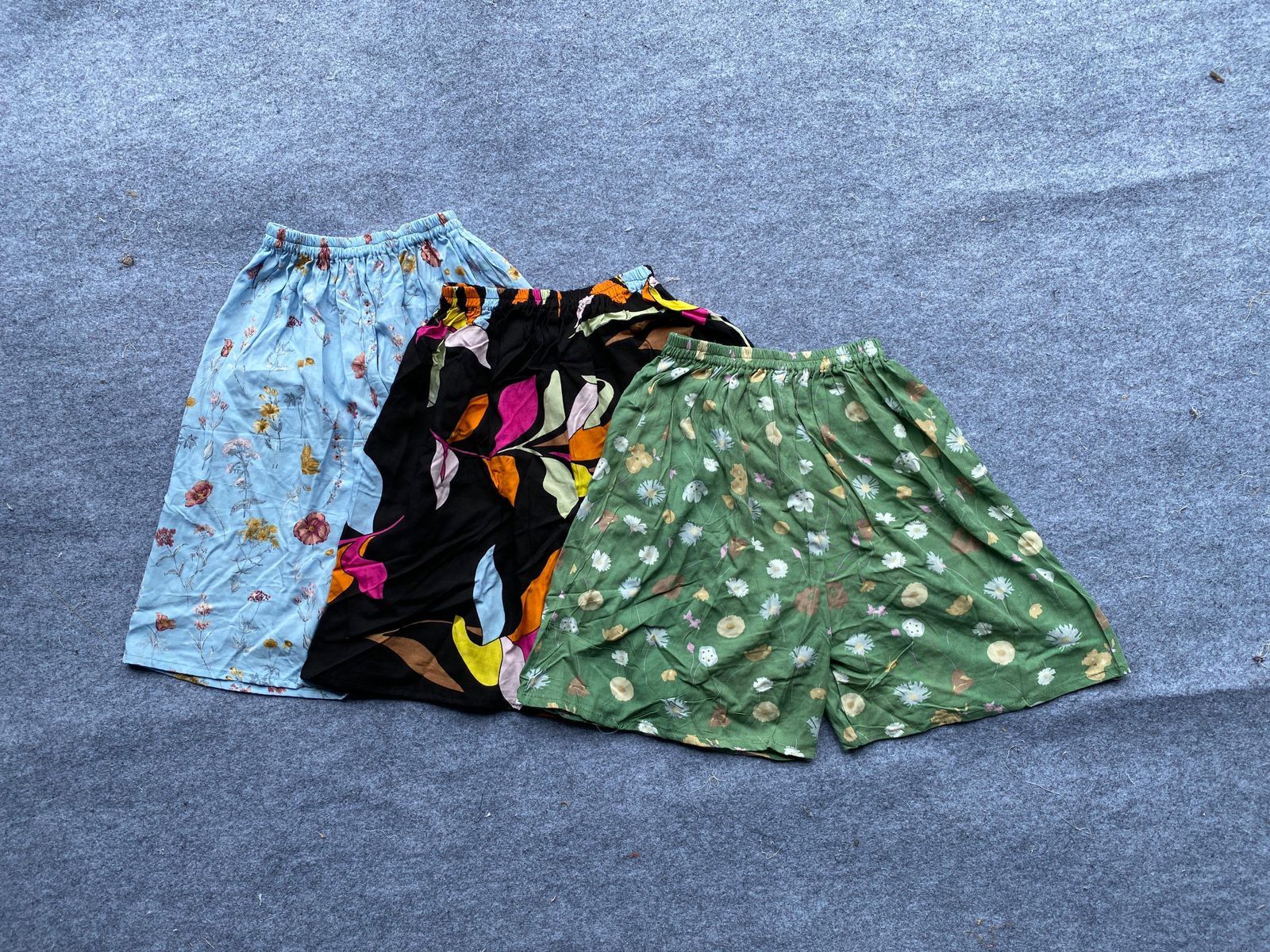Other CHEAP RAYON DRESSED PANTS - PACKAGE OF 5 RANDOM MOTIFS Size 24" / US 00 / IT 34 - 2 Thumbnail