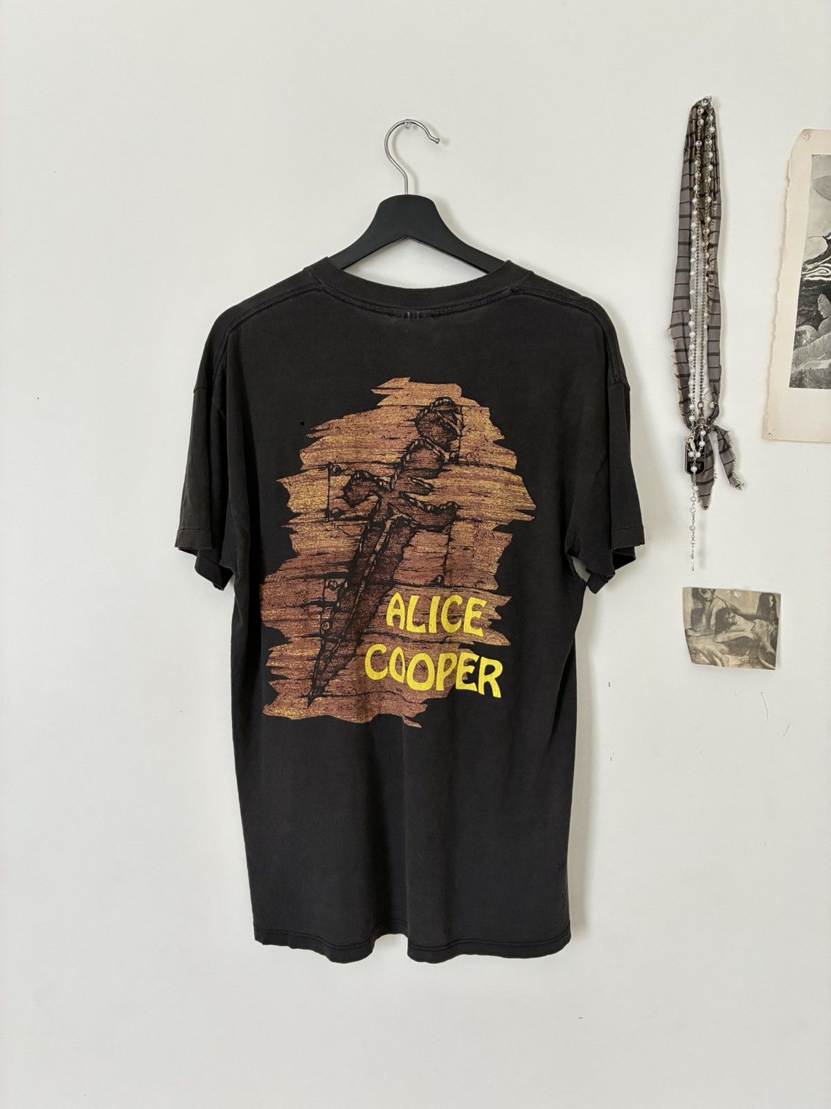 Brockum 1991 Alice Cooper “Schools Out” Faded & Repaired Tee Size US L / EU 52-54 / 3 - 7 Thumbnail
