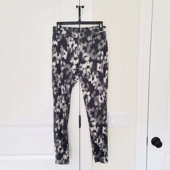 Very Rare Simply Vera Vera Wang Floral Denim Leggings NWOT