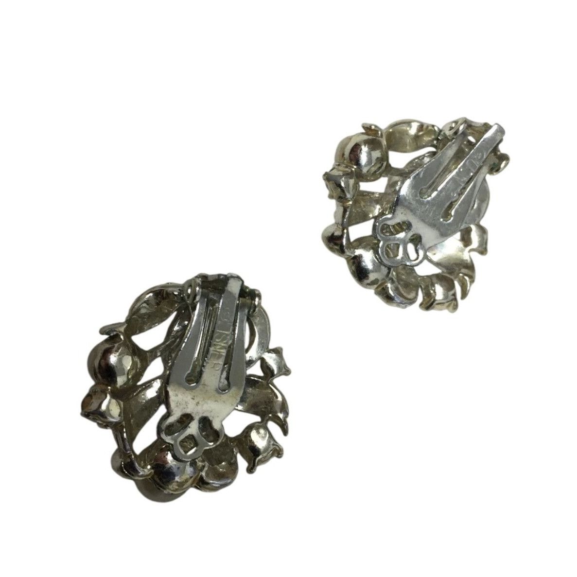 Other Women's Vintage LISNER Silver Tone Clip On Earrings Size ONE SIZE - 2 Thumbnail