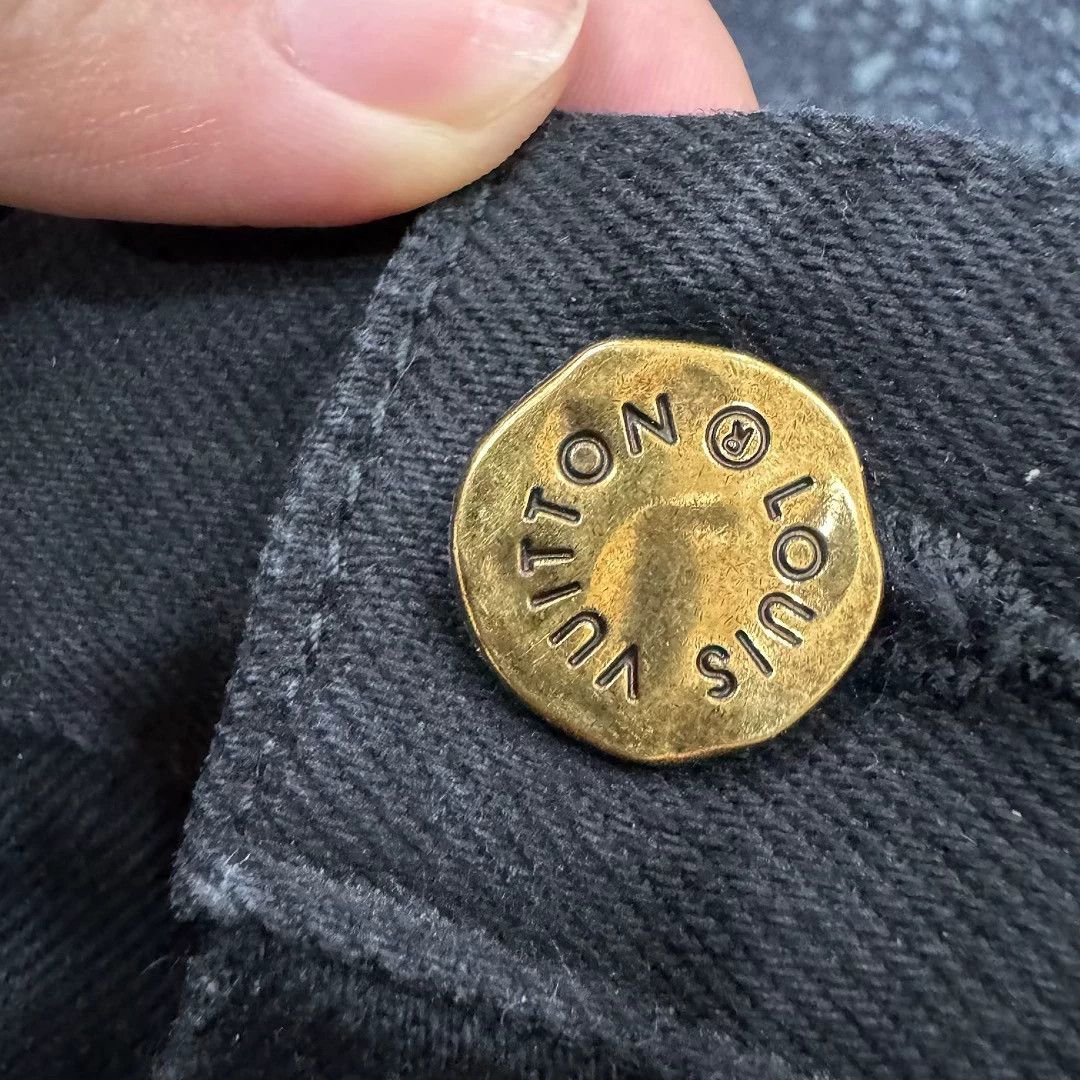 Louis Vuitton LOUIS VUITTON Black Lumber Loose Straight Cargo Jeans 31 Size US 31 - 7 Thumbnail