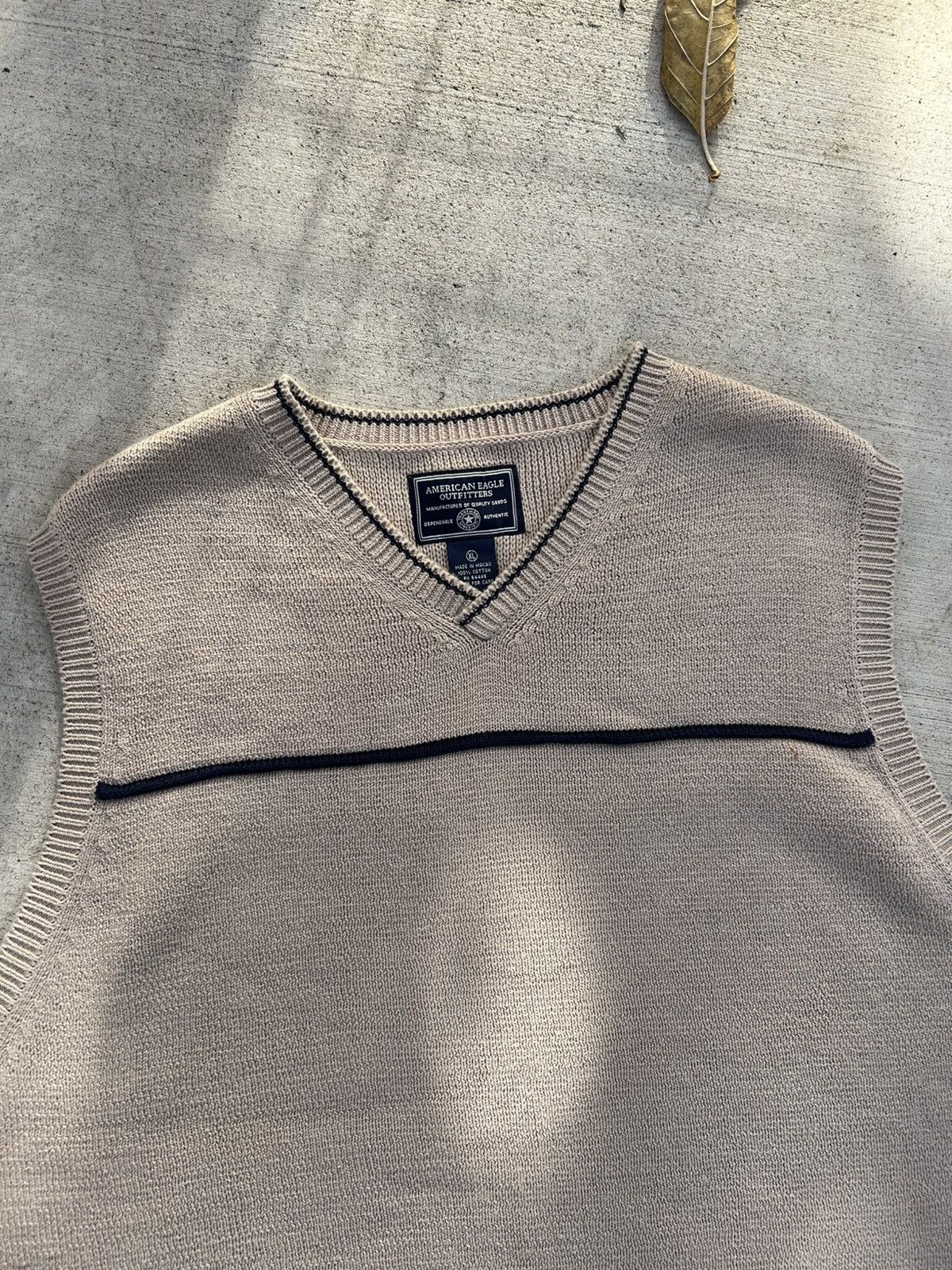 American Eagle Outfitters American Eagle Knit Vest Size US XL / EU 56 / 4 - 3 Thumbnail