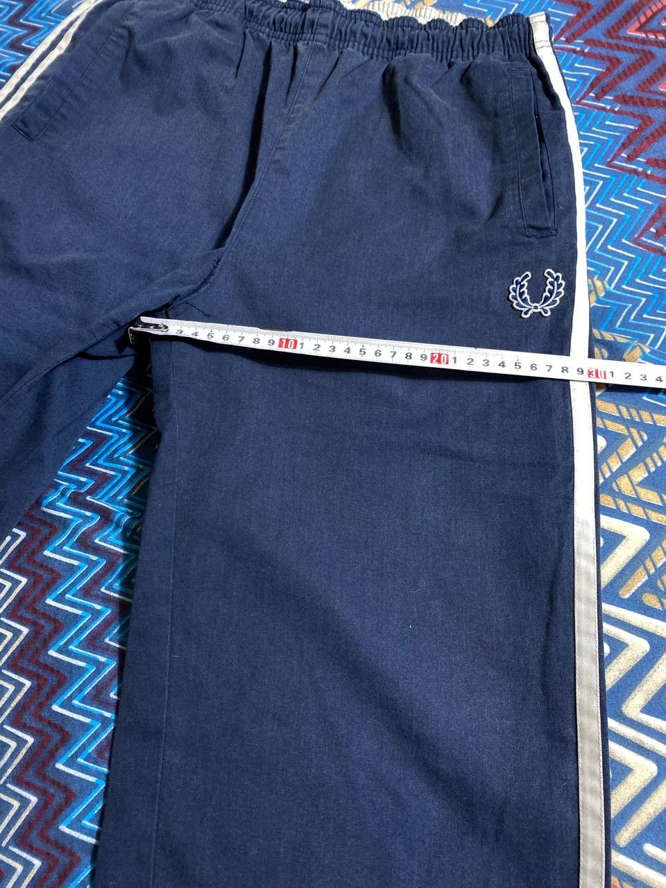 Fred Perry × Vintage Vintage 90s Fred Perry Streetwear Faded Shorts Size US 32 / EU 48 - 14 Thumbnail