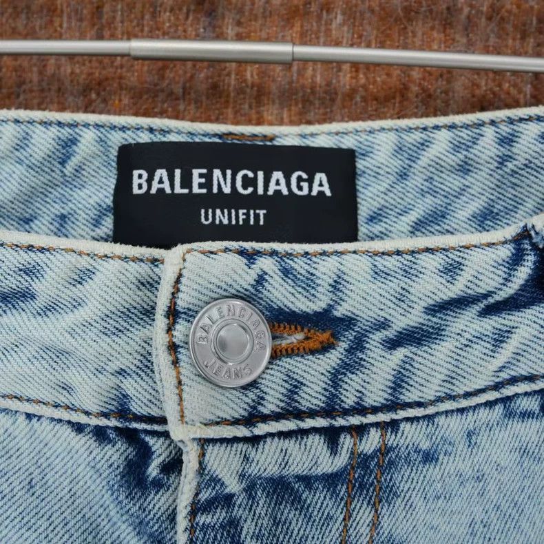 Balenciaga Balenciaga Balenciaga Wash Destroyed WideLeg Jeans -2507 Size US 28 / EU 44 - 3 Thumbnail