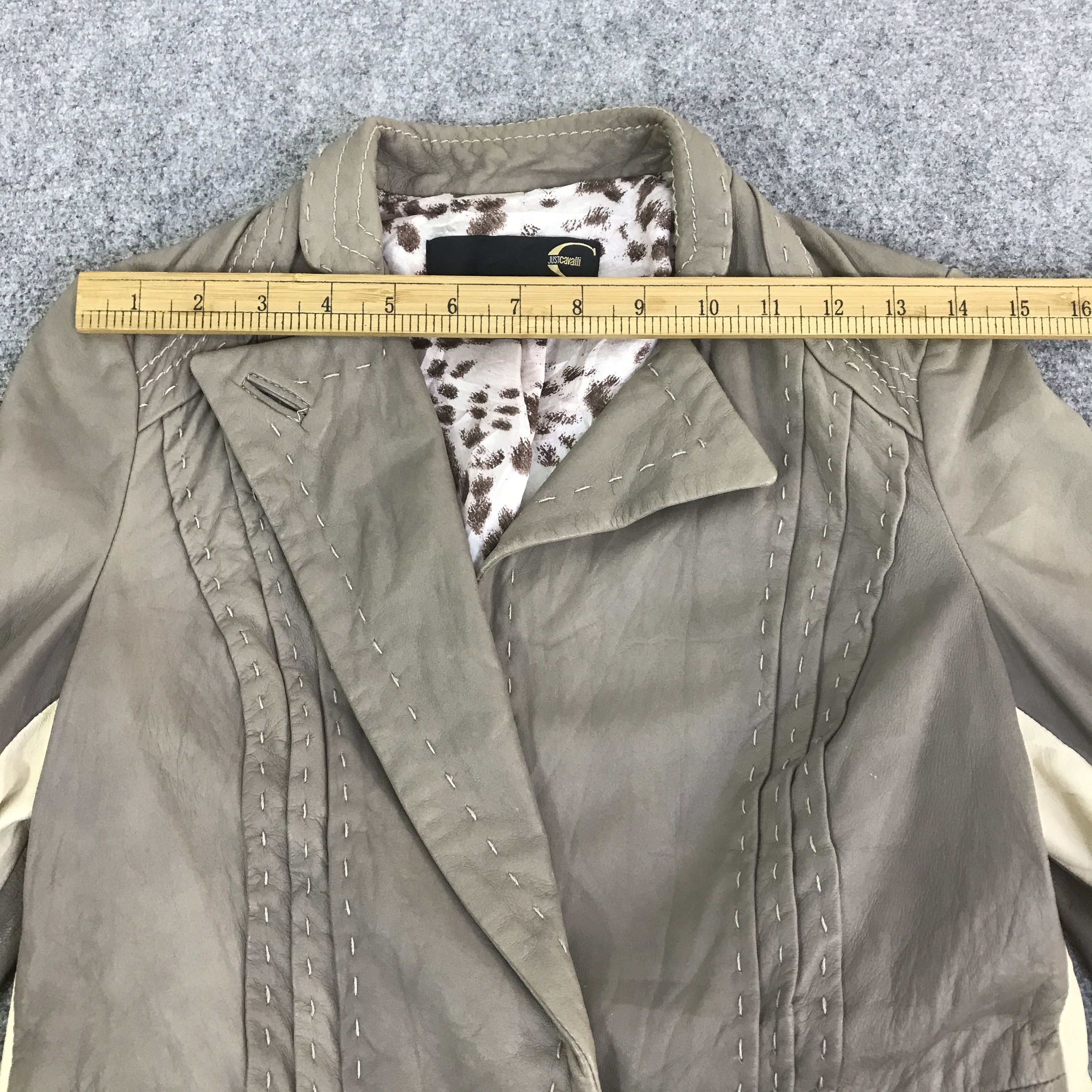 Roberto Cavalli ROBERTO CAVALLI WOMAN BLAZER COAT JACKET K125B5 Size US S / EU 44-46 / 1 - 5 Thumbnail