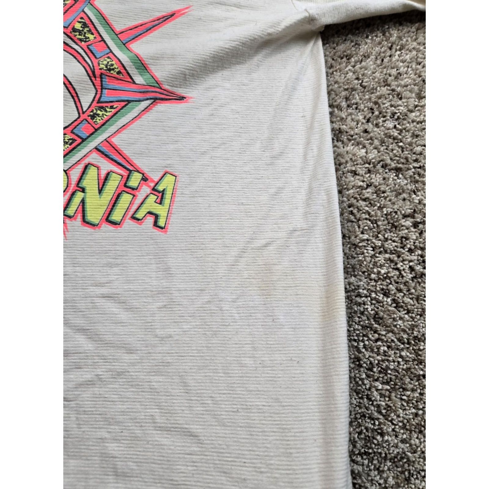 Vintage VINTAGE California Volleyball Shirt L Men White Neon Graphic Short Sleeve 90s Momentum Sportswear Size US L / EU 52-54 / 3 - 3 Thumbnail