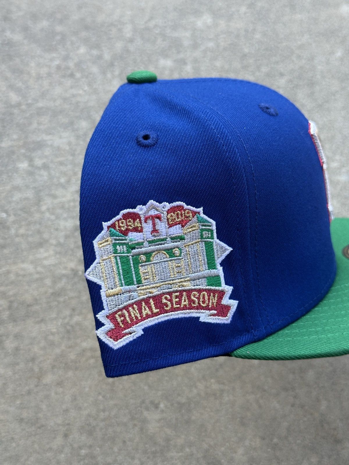 MLB × New Era Texas Rangers Two Tone Fitted Hat 7 3/8 95 North Size ONE SIZE - 2 Thumbnail