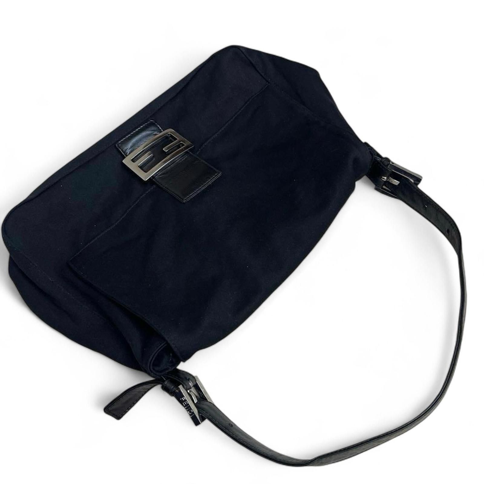 Fendi Fendi - Black Handbag Silver Buckle Size ONE SIZE - 3 Thumbnail