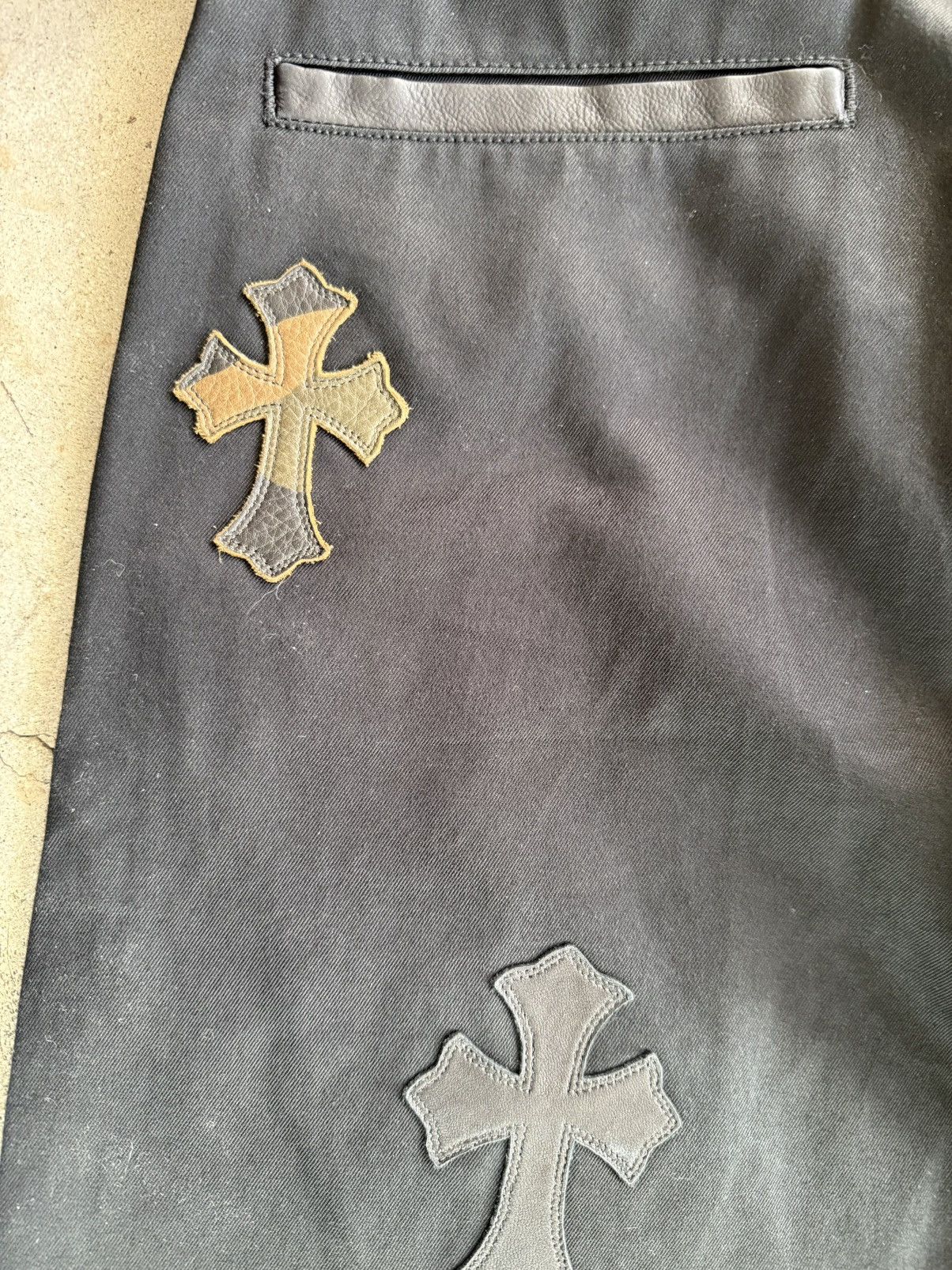 Chrome Hearts CHROME HEARTS FLOODED 40 LEATHER CAMO CROSS CARPENTER PANTS Size US 33 - 7 Thumbnail