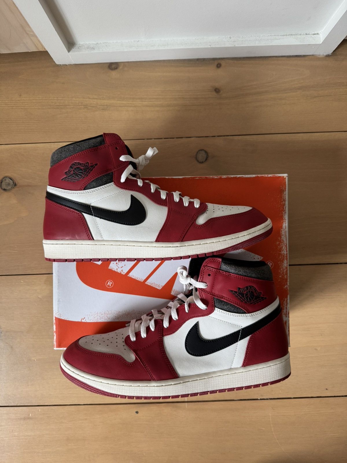 Jordan Brand Air Jordan 1 Retro High OG Chicago Lost & Found Size US 15 / EU 48 - 1 Thumbnail