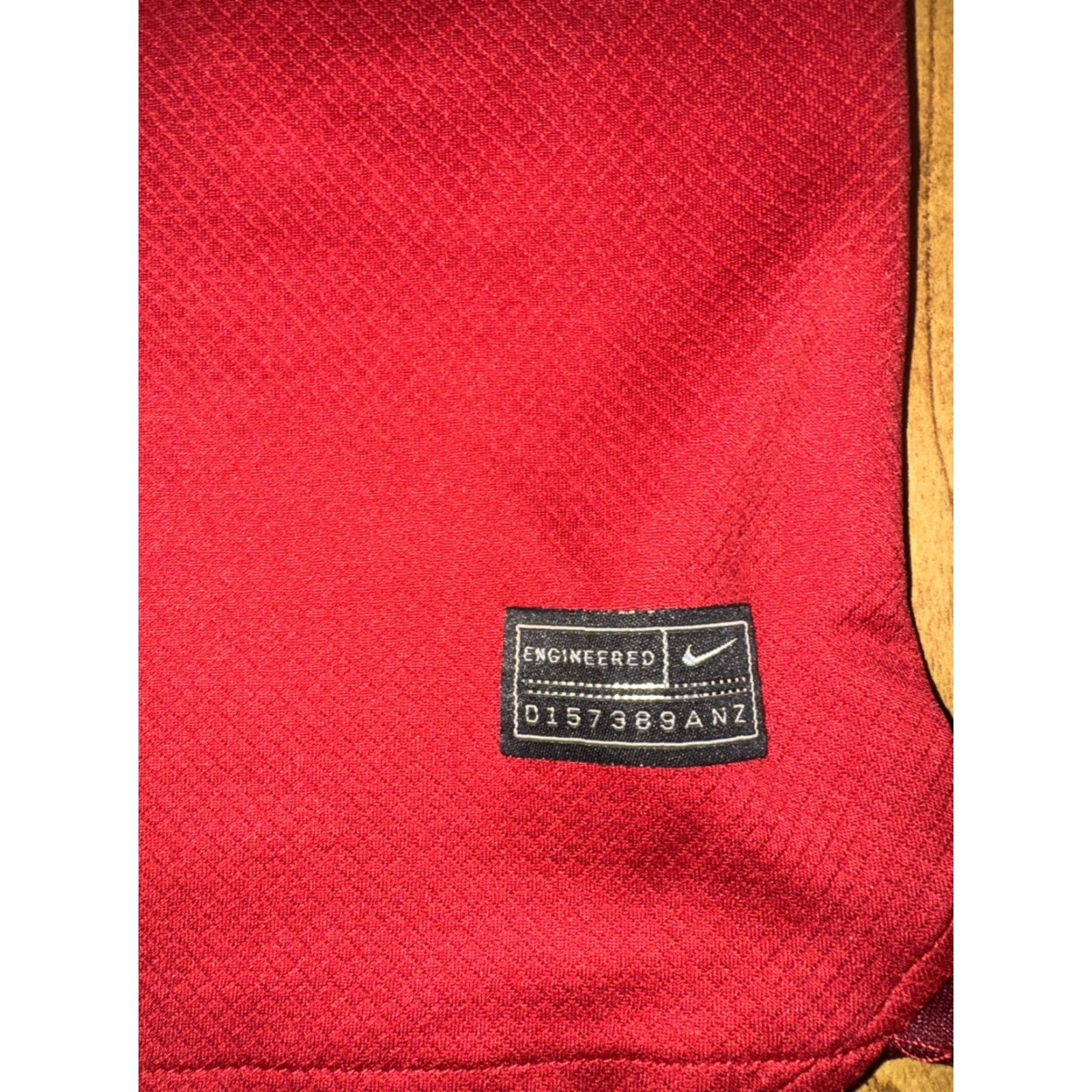 Nike VINTAGE Nike Liverpool LFC Jersey Men’s Medium Soccer Red T-Shirt Short Sleeve Pullover Dri-Fit Breathable Lightweight 20x27 Standard California? Size US M / EU 48-50 / 2 - 3 Thumbnail