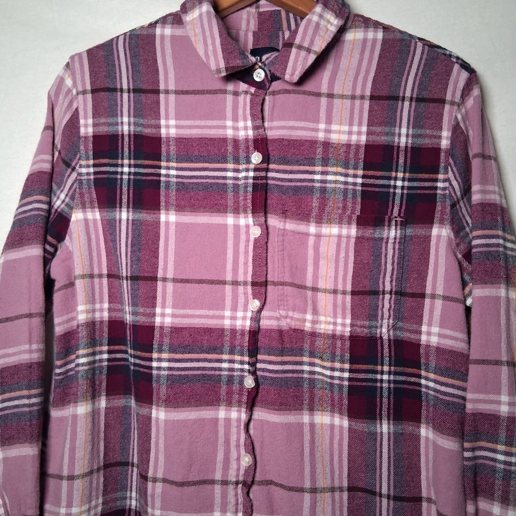 Gap **Gap Women's Medium Purple Plaid Flannel Collared Button-Up Shirt** User: Gap Women's Medium Purple Plaid Collared Button-Up Flannel Shirt ** Size M / US 6-8 / IT 42-44 - 2 Thumbnail