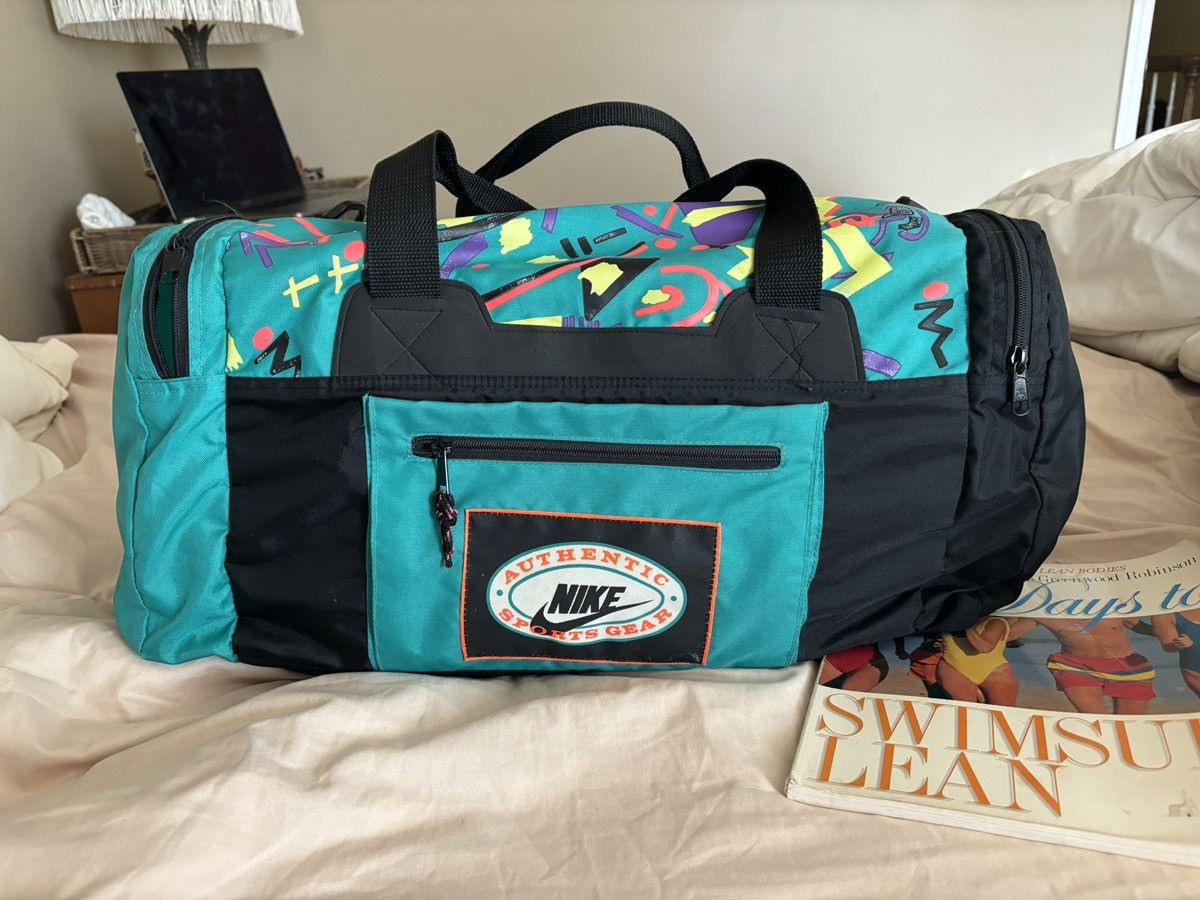 Nike Nike Duffel Bag 90s Size ONE SIZE - 1 Thumbnail