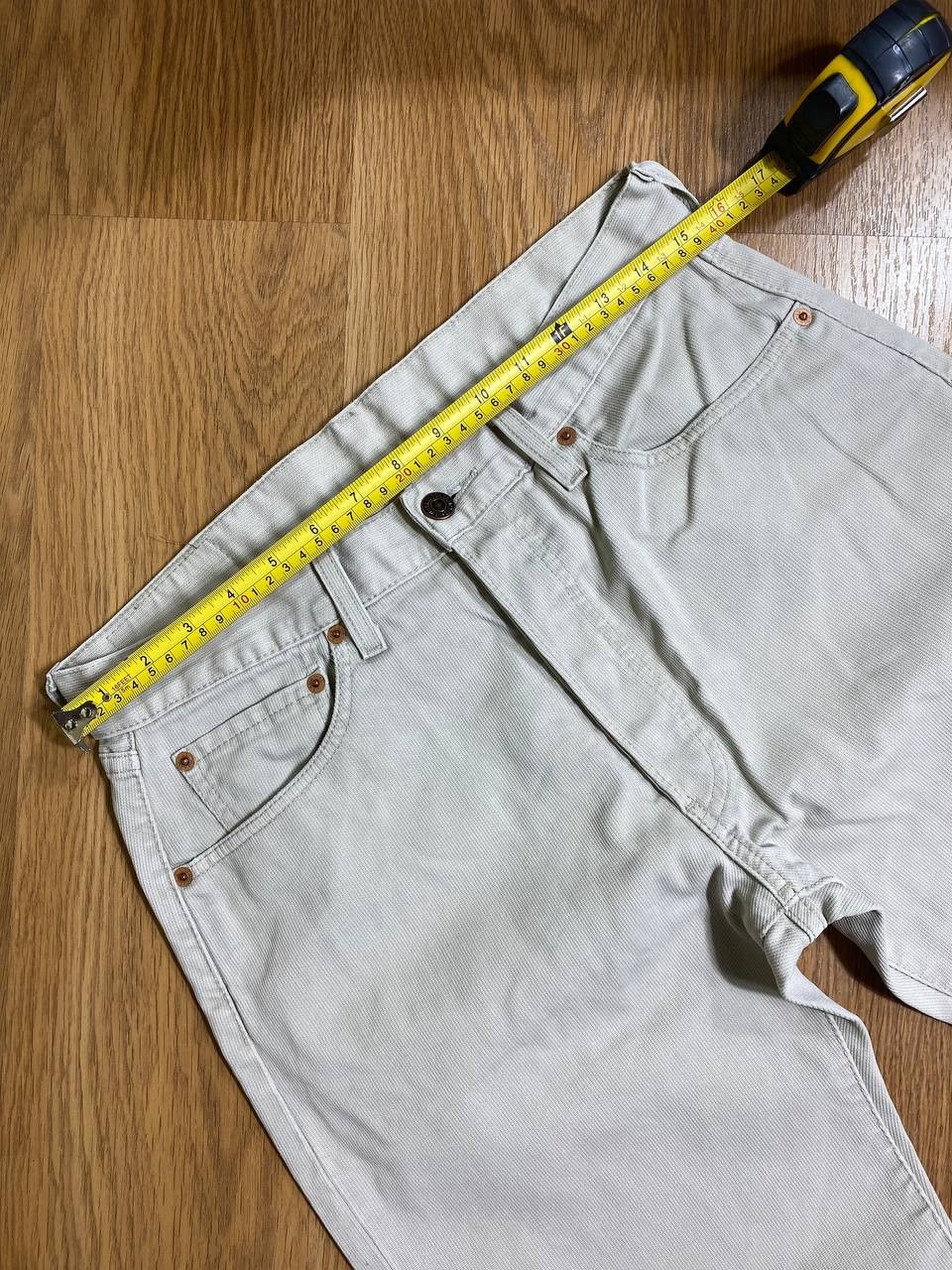 Levi's VINTAGE LEVIS 501 DISTRESS White WASH JEANS Size US 32 / EU 48 - 11 Thumbnail