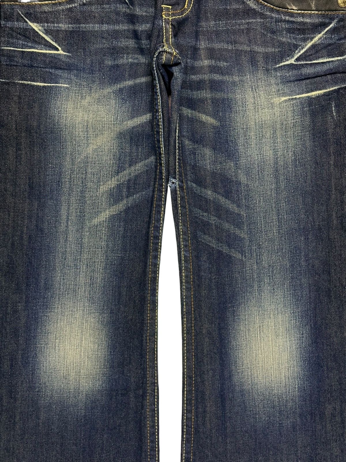 Japanese Brand Vintage Japanese Brand Mud Wash Distressed Flare Jeans Size 30" / US 8 / IT 44 - 5 Thumbnail