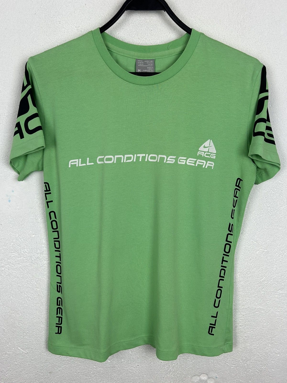 Nike 00s Vintage Nike ACG All Conditions Gear Rare T-Shirt Size M / US 6-8 / IT 42-44 - 1 Thumbnail