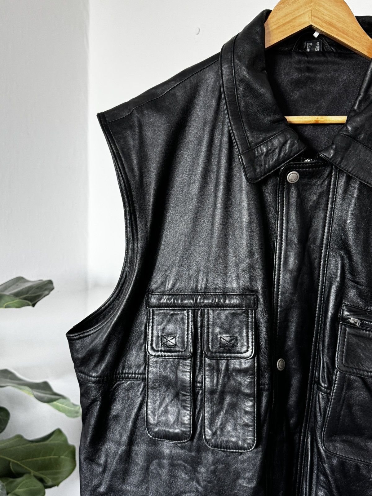 Other Leather Vest with Pockets Size US XXL / EU 58 / 5 - 2 Thumbnail