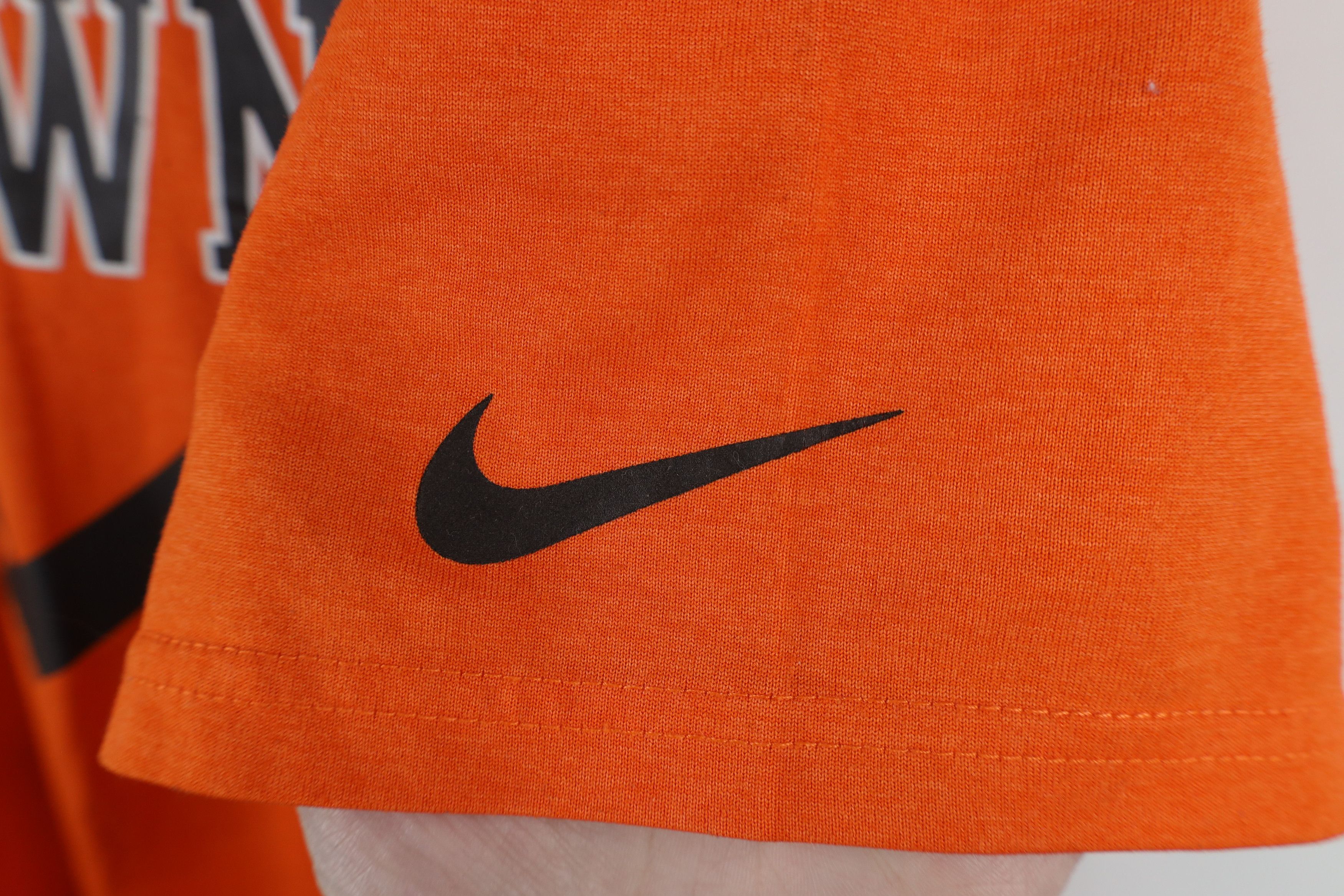 Nike × Vintage Nike On Field Cleveland Browns Football Short Sleeve T-Shirt Size US L / EU 52-54 / 3 - 4 Thumbnail
