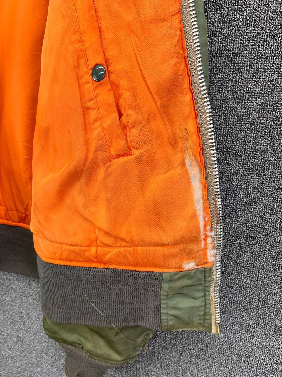 Avirex Vintage Avirex Trashed Rare Bomber Jacket Size US M / EU 48-50 / 2 - 17 Thumbnail