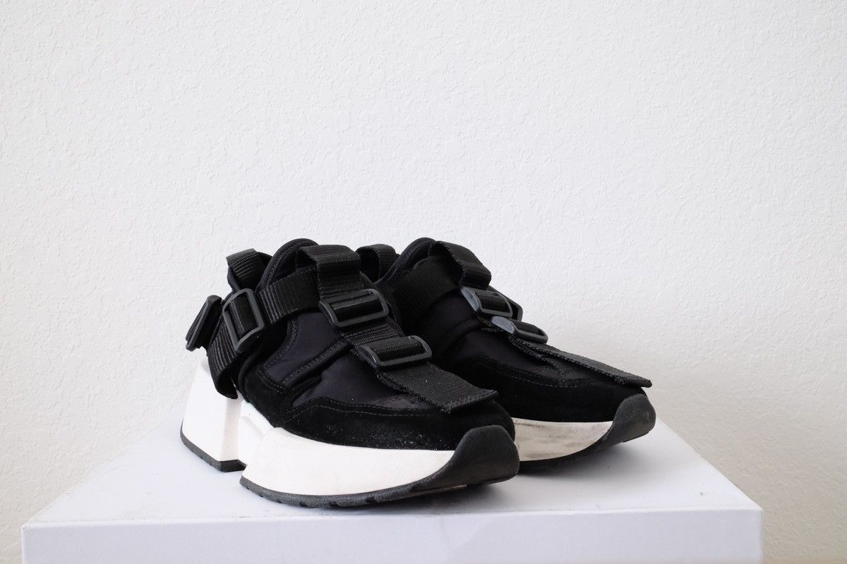 Maison Margiela Maison Margiela Runner Size US 7 / EU 40 - 1 Thumbnail