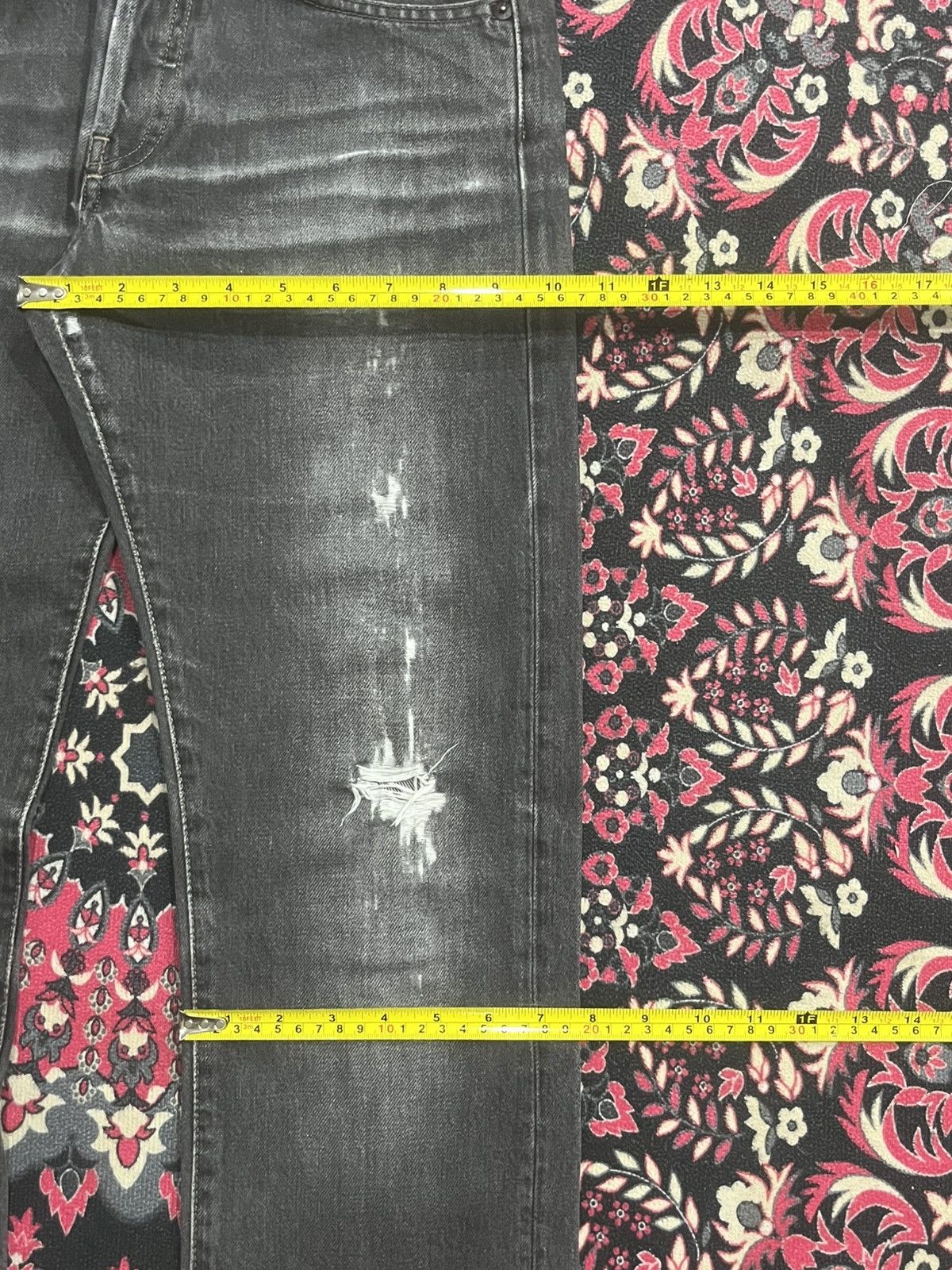 Diesel Vintage Diesel Industry Buttonfly Distressed Whisker Jeans Size 26" / US 2 / IT 38 - 17 Thumbnail