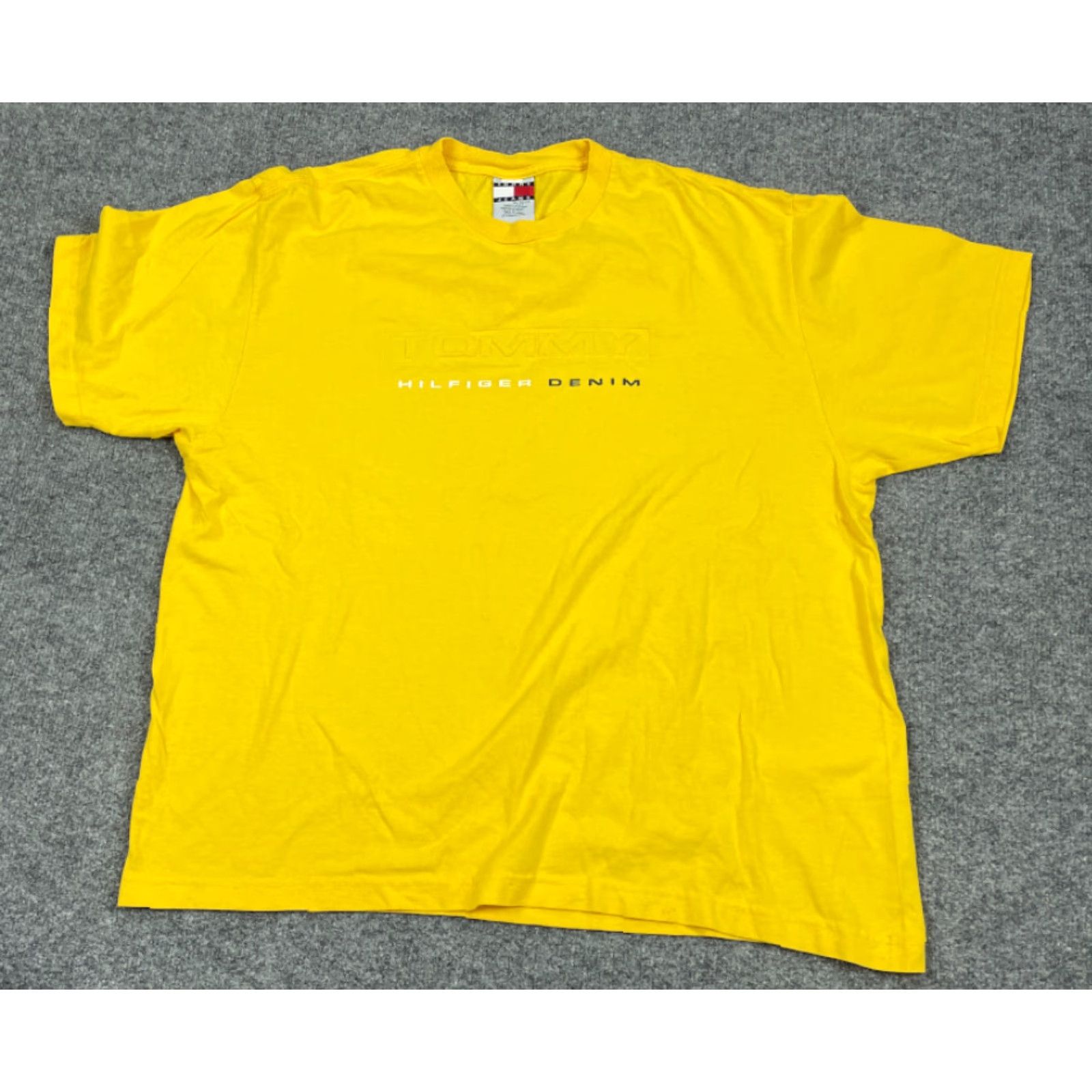 Tommy Hilfiger VINTAGE Tommy Hilfiger T-Shirt Yellow Embroidered 2XL Adult Men Streetwear Size US XXL / EU 58 / 5 - 2 Thumbnail