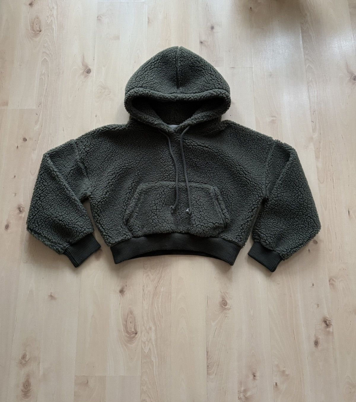 Button 12 Seoul crop sherpa fleece hoodie