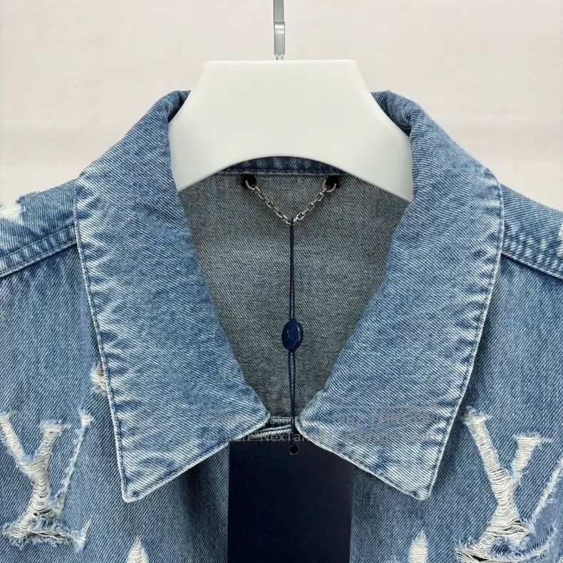 Louis Vuitton Louis Vuitton Blue destruction logo denim jacket Size US XL / EU 56 / 4 - 3 Thumbnail