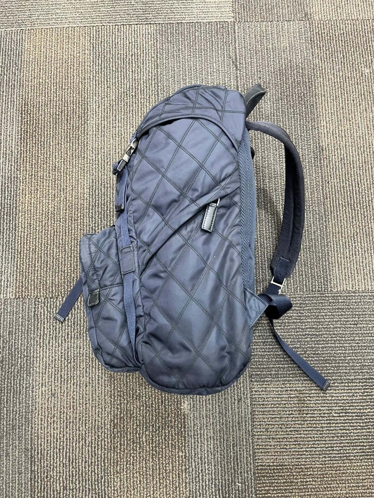 Prada Prada Quilted triangle logo backpack Size ONE SIZE - 3 Thumbnail