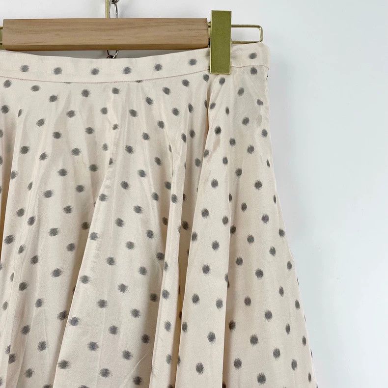 Dior Dior Beige polka dot pleated skirt 2505-Nextarrow Size 25" / US 0 / IT 36 - 3 Thumbnail
