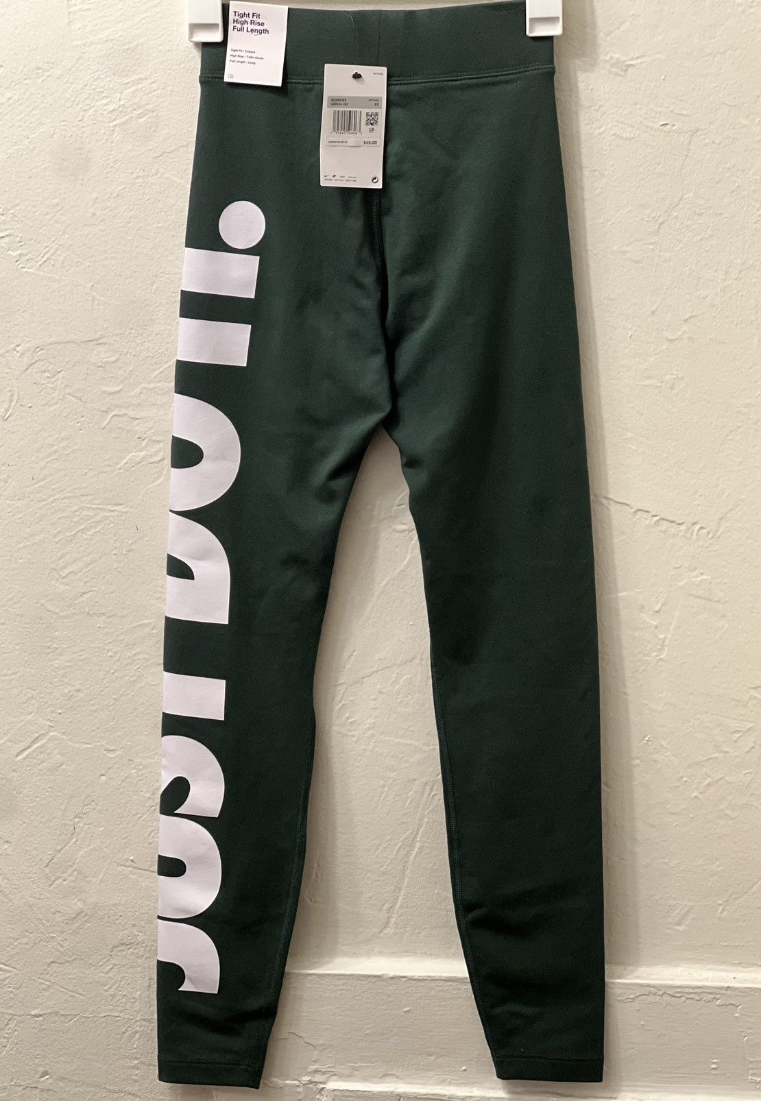 Nike NWT Nike Sportswear Essential High-Waisted Green Leggings. Size 24" / US 00 / IT 34 - 3 Thumbnail