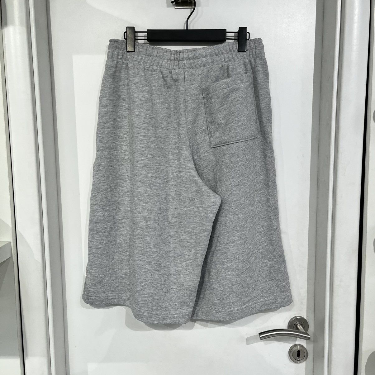 Zara Zara Shorts Grey Size US 34 / EU 50 - 2 Thumbnail