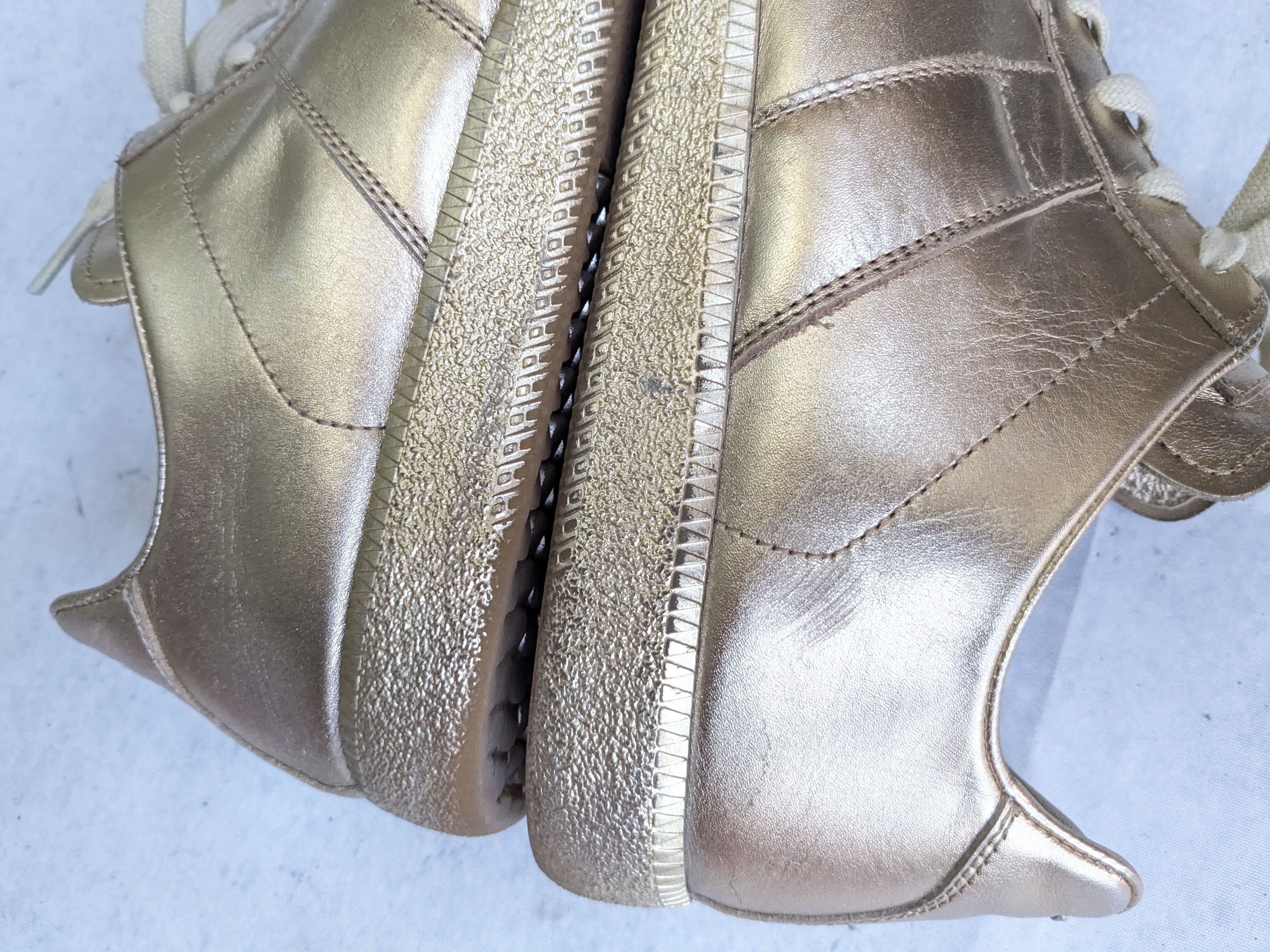 Maison Margiela Maison Margiela GAT Replica Gold 11 44 Low Tops Size US 11 / EU 44 - 14 Thumbnail