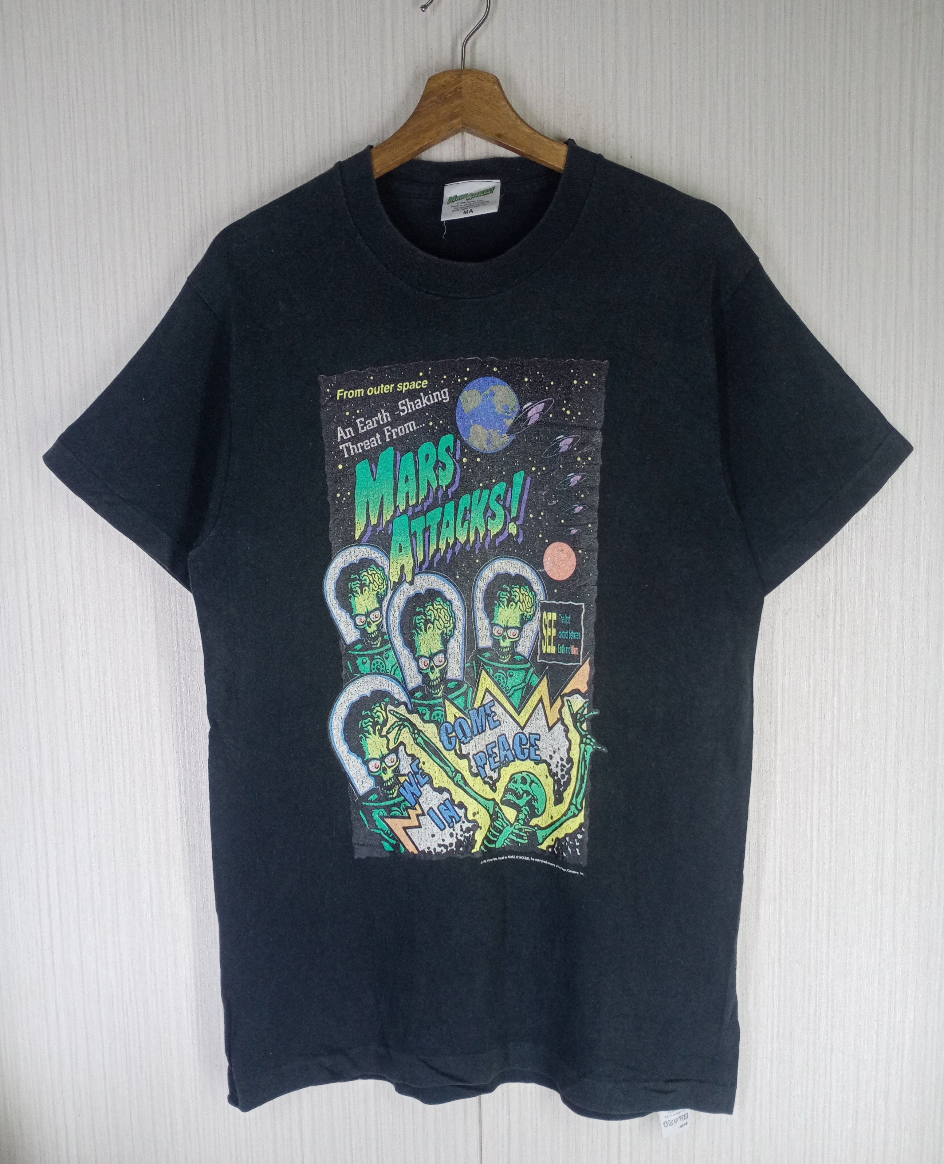 Vintage Rare Vintage 90s Mars Attacks Warner Bros Promo Tshirt Size US M / EU 48-50 / 2 - 1 Thumbnail