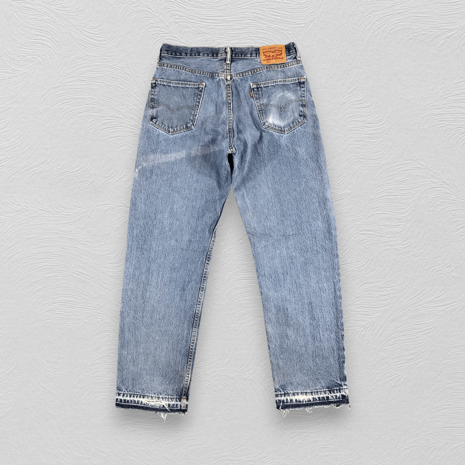 Levi's Vintage Levis 550 Jeans Faded Blue Distressed Denim KJ419 Size US 34 / EU 50 - 2 Thumbnail