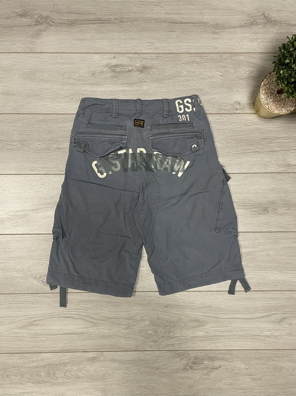 G-Star G star raw vintage cargo shorts Size US 30 / EU 46 - 1 Thumbnail