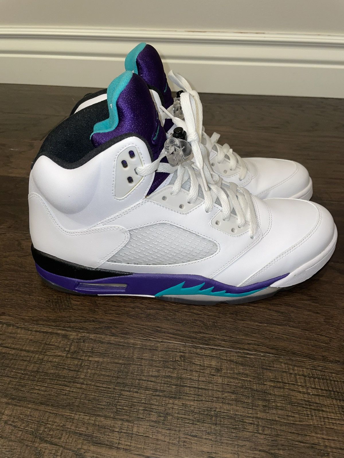 Jordan Brand Retro Air Jordan 5 Grape Size US 12 / EU 45 - 4 Thumbnail
