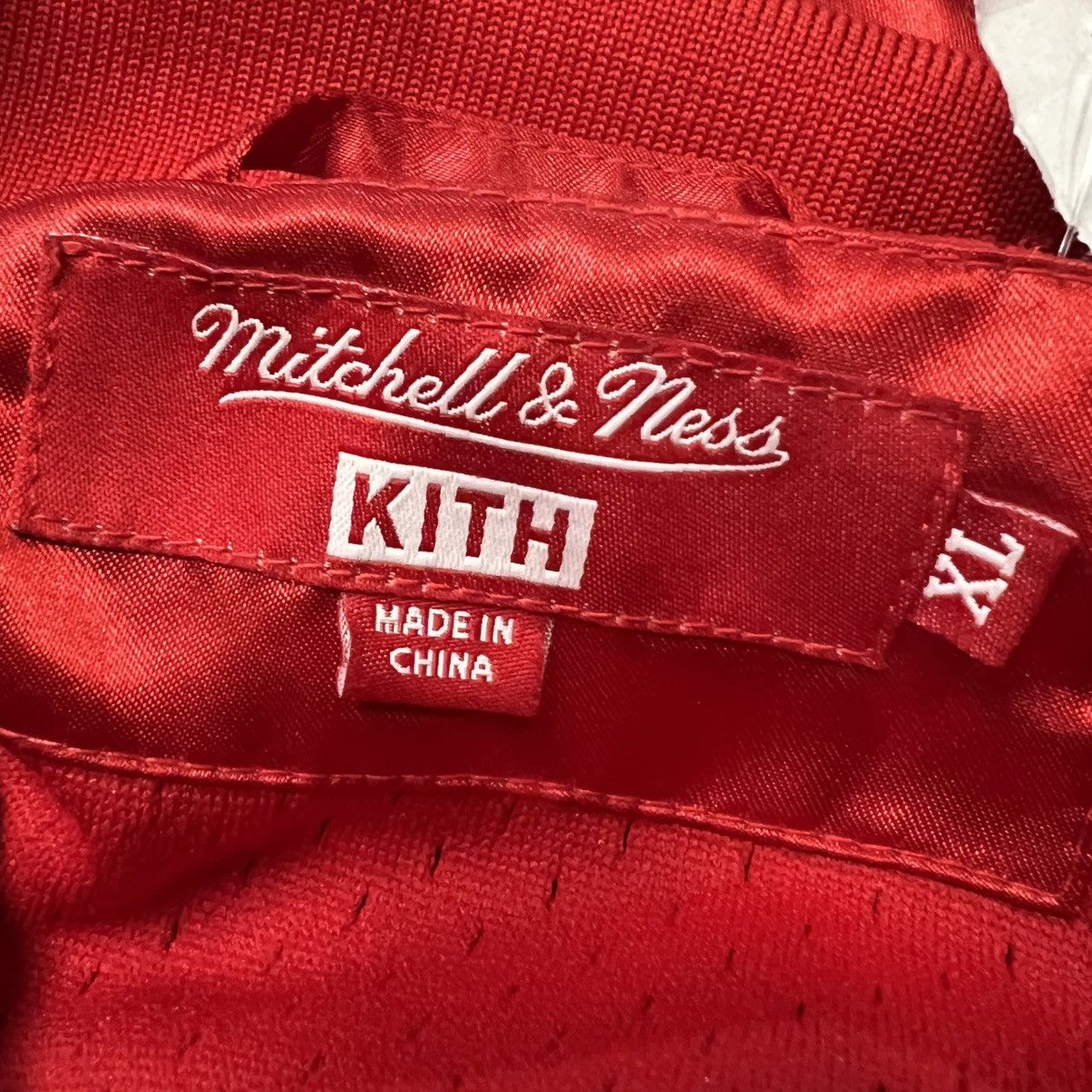 Kith × Mitchell & Ness Kith x Mitchell & Ness Satin Warm Up Jacket Miami Size US XL / EU 56 / 4 - 3 Thumbnail