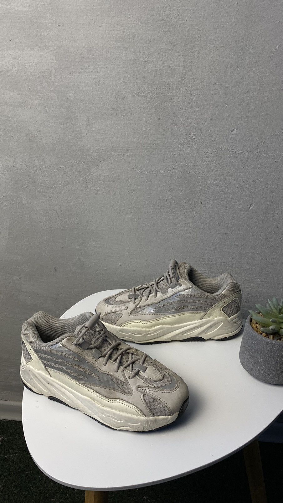 Adidas Adidas Yeezy boost 700 V2 Size US 5 / IT 35 - 3 Thumbnail
