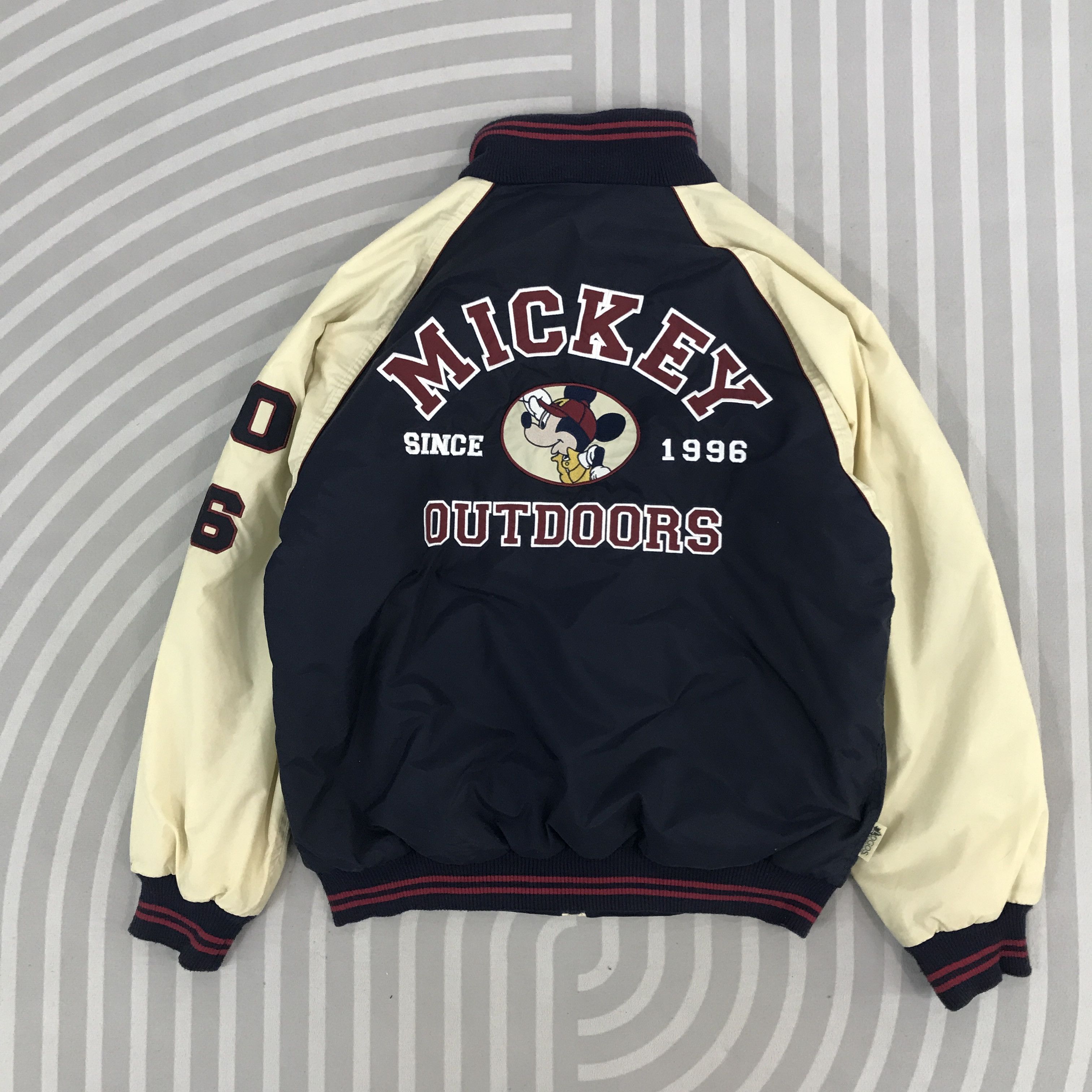 Japanese Brand × Mickey Mouse × Vintage Vintage Mickey Mouse x Logos outdoor jacket Size US L / EU 52-54 / 3 - 3 Thumbnail
