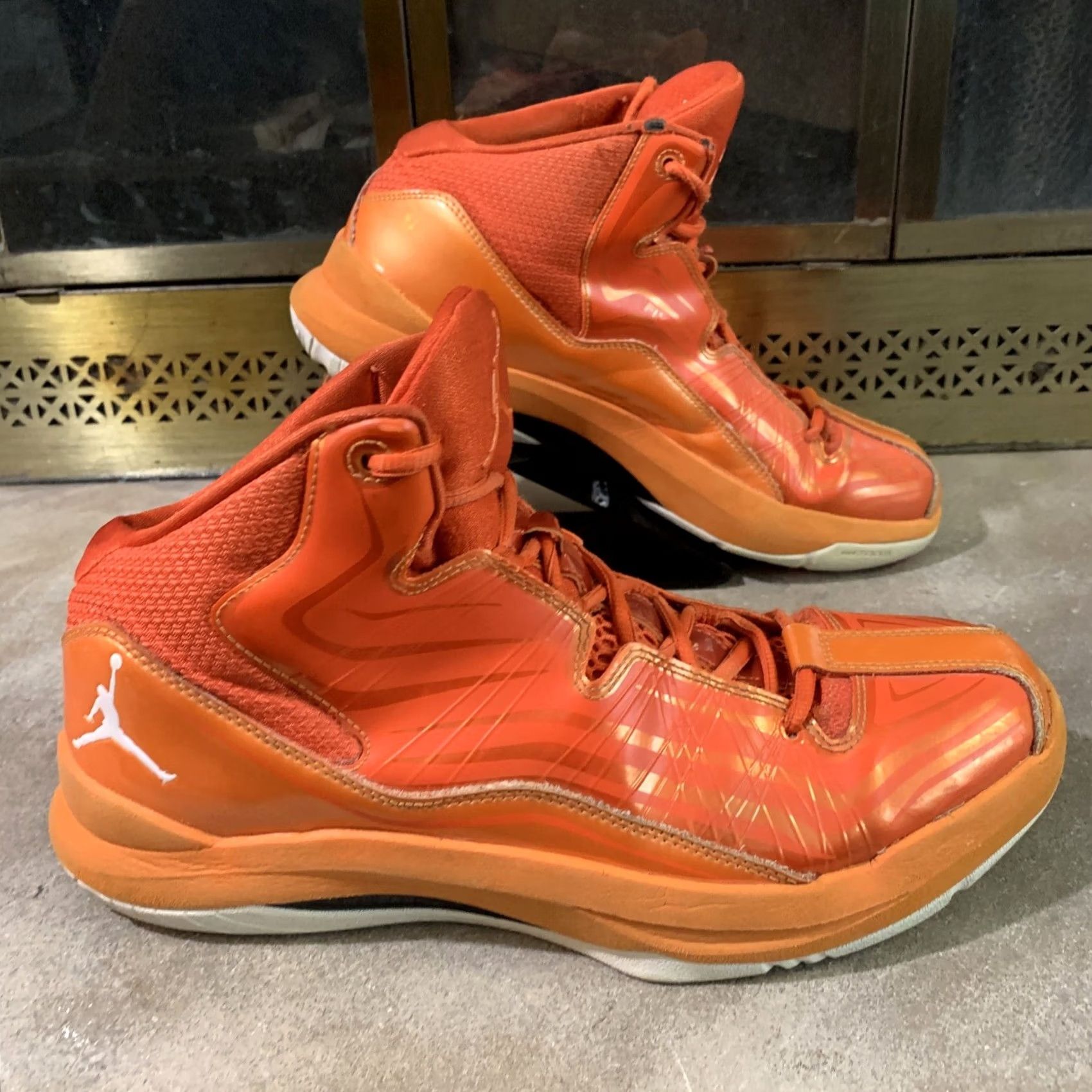 Nike Nike Jordan Aero Mania Team Orange White Total Orange 552313-805 Men's Size 9 Athletic Basketball Shoes Size US 9 / EU 42 - 2 Thumbnail