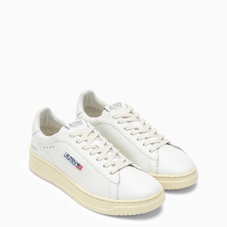 AUTRY o1d2blof0824 Low-Top Sneakers in White Size US 5 / IT 35 - 2 Thumbnail