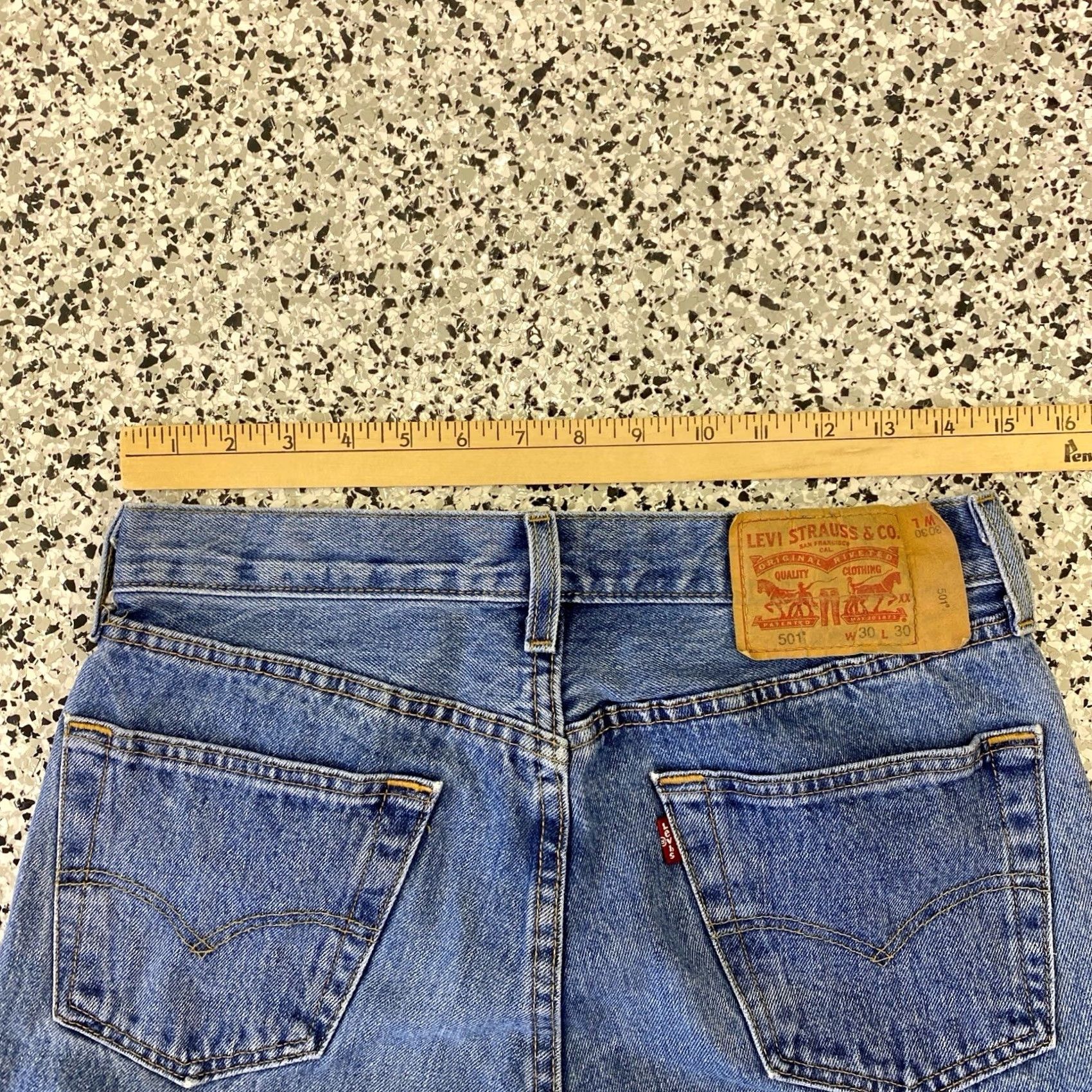 Levi's Levi's 501 Jeans Blue Straight Leg 30x30 Button Classic Logo 90s Band Rock USA Mens Jeans Classic Style Distressed Not Size US 30 / EU 46 - 5 Thumbnail