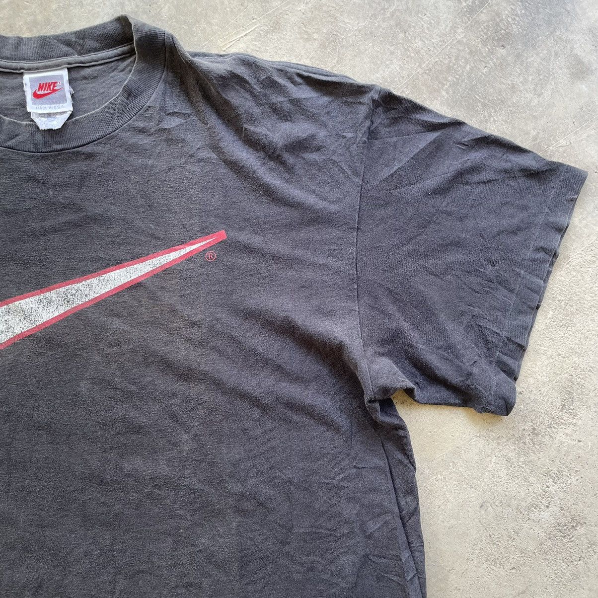 Nike Vintage Nike tee big logo rare size XL Size US XL / EU 56 / 4 - 5 Thumbnail