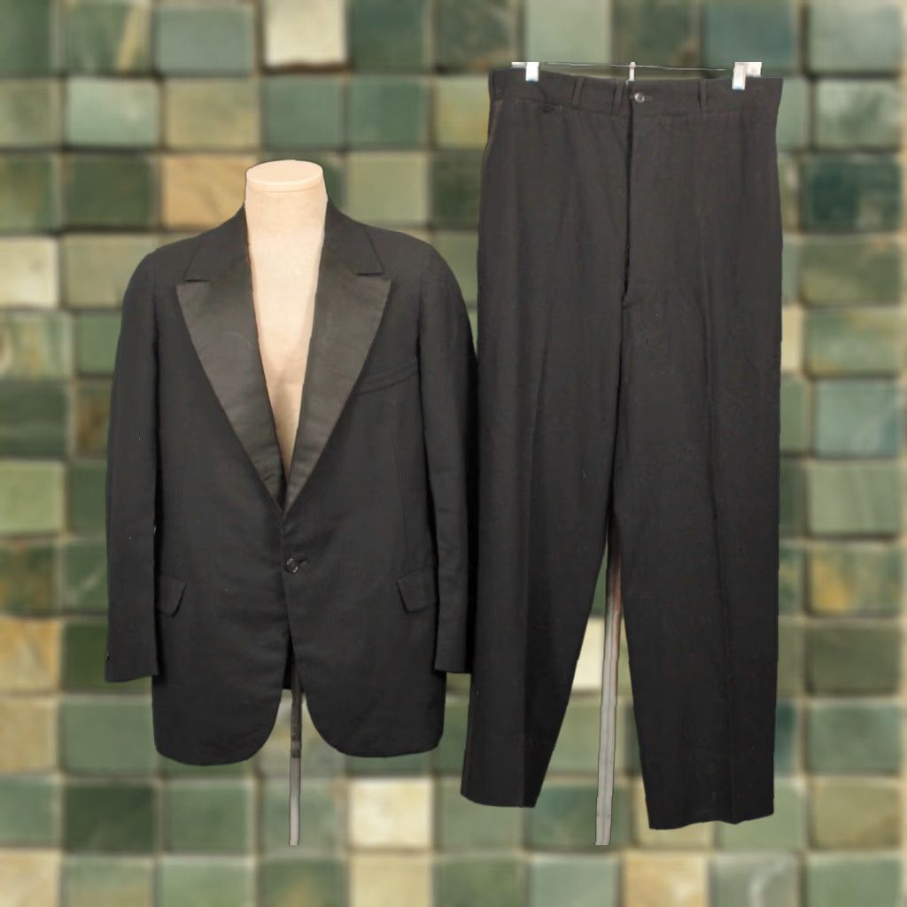 Vintage VINTAGE Men's 1920s-30s Tuxedo Suit Black Wool 2 PC Jacket Pants Sz M 1925 NRA Label, Button Fly, 2 Piece, Vintage Look Mens Size 40R - 1 Thumbnail