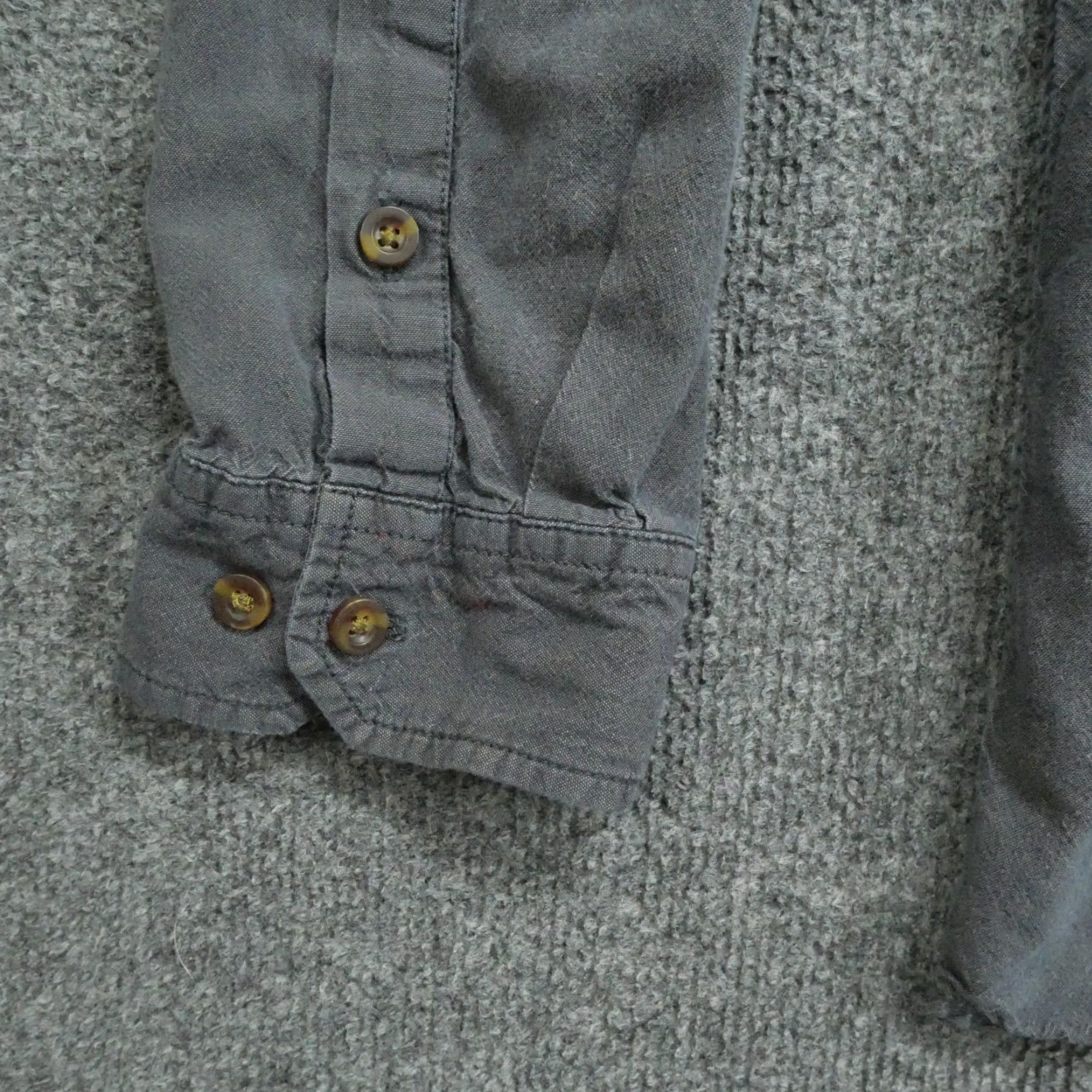 Carhartt VINTAGE Carhartt Shirt Mens Large Grey Button Up Distressed Faded Workwear Size US L / EU 52-54 / 3 - 7 Thumbnail