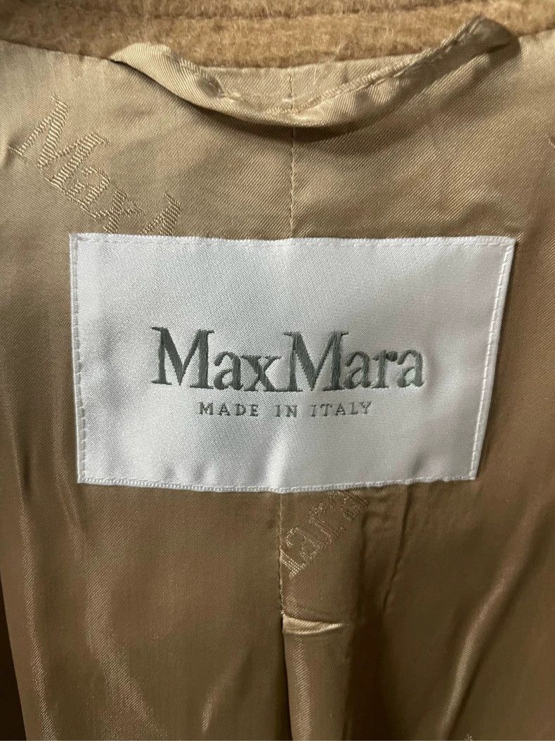 Max Mara Max Mara Camel Velvet Belt Coat Size M / US 6-8 / IT 42-44 - 3 Thumbnail